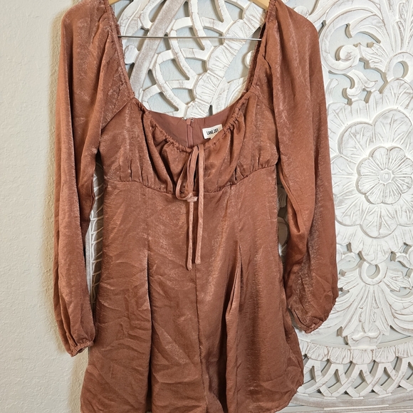 Lane 201 Women’s Metallic Brown Puff Sleeve Long Sleeve Romper Size M - Picture 3 of 8